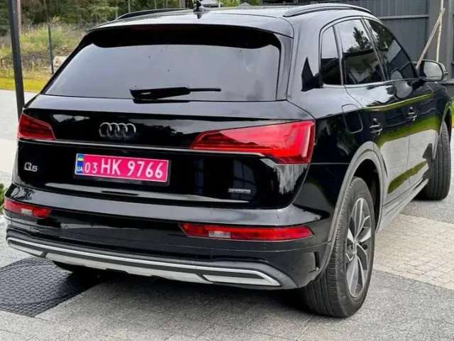 Audi Q5 - фото 2