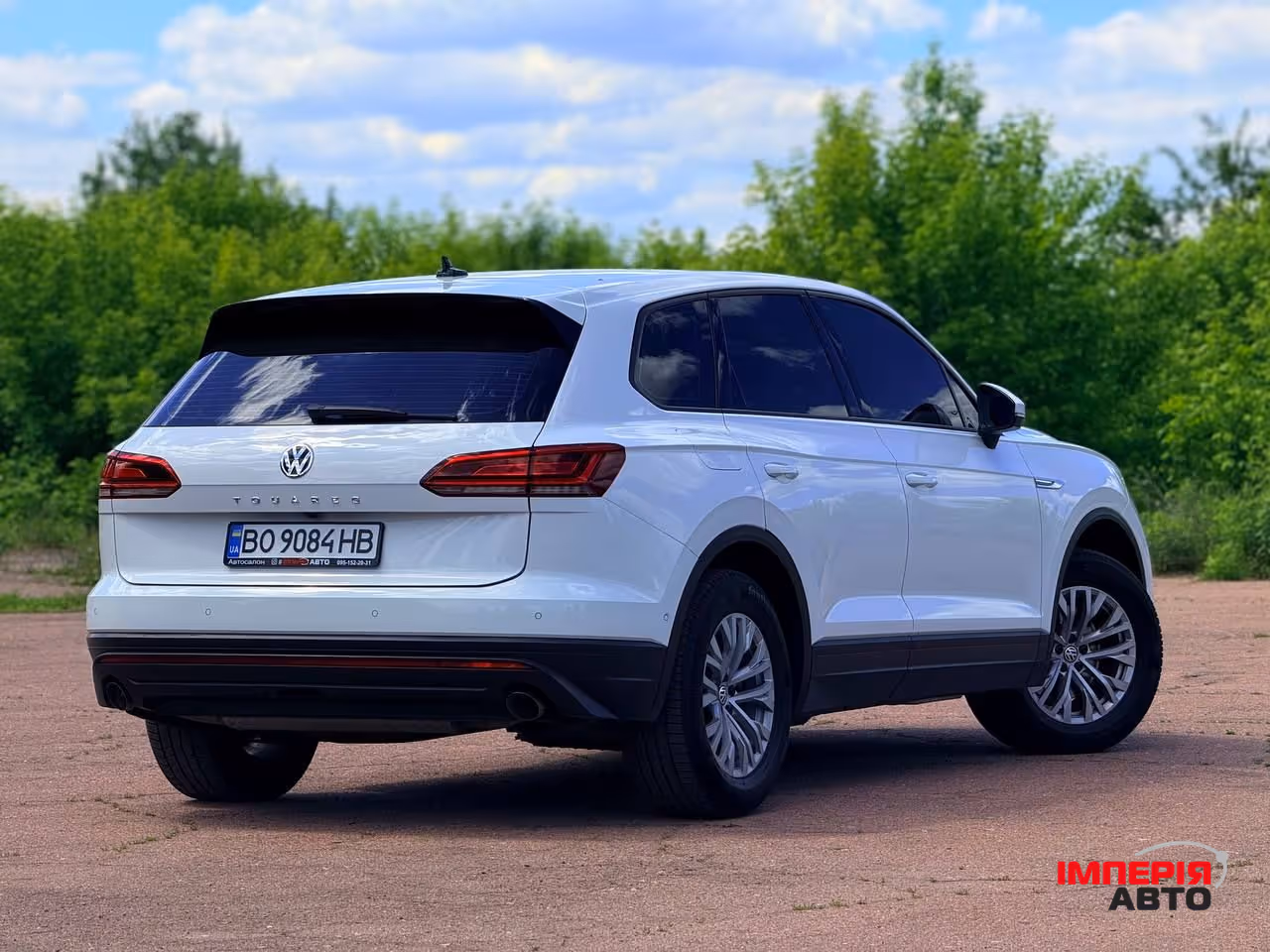 Volkswagen Touareg - фото 9