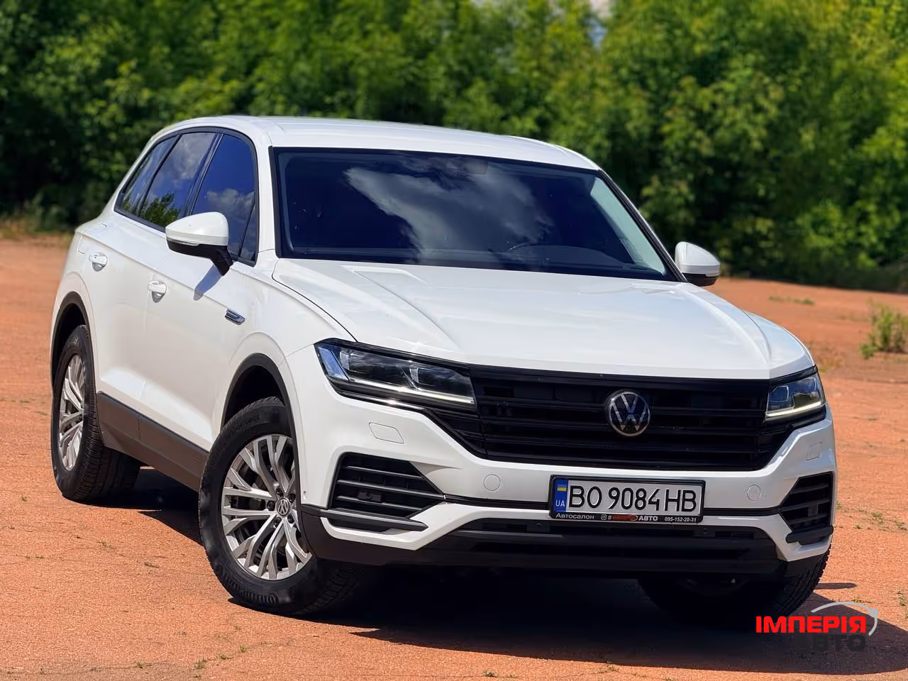 Volkswagen Touareg - фото 5