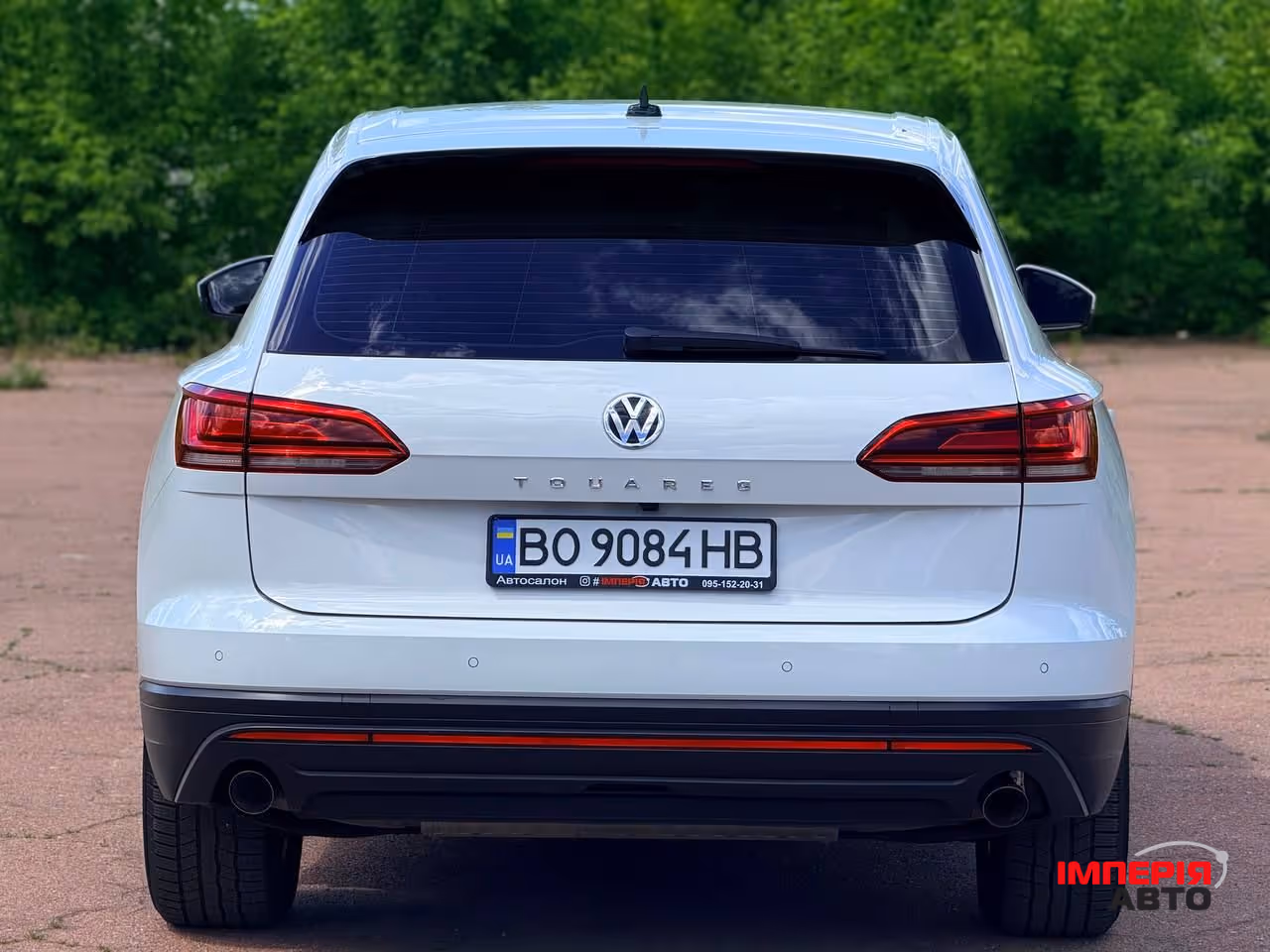 Volkswagen Touareg - фото 11