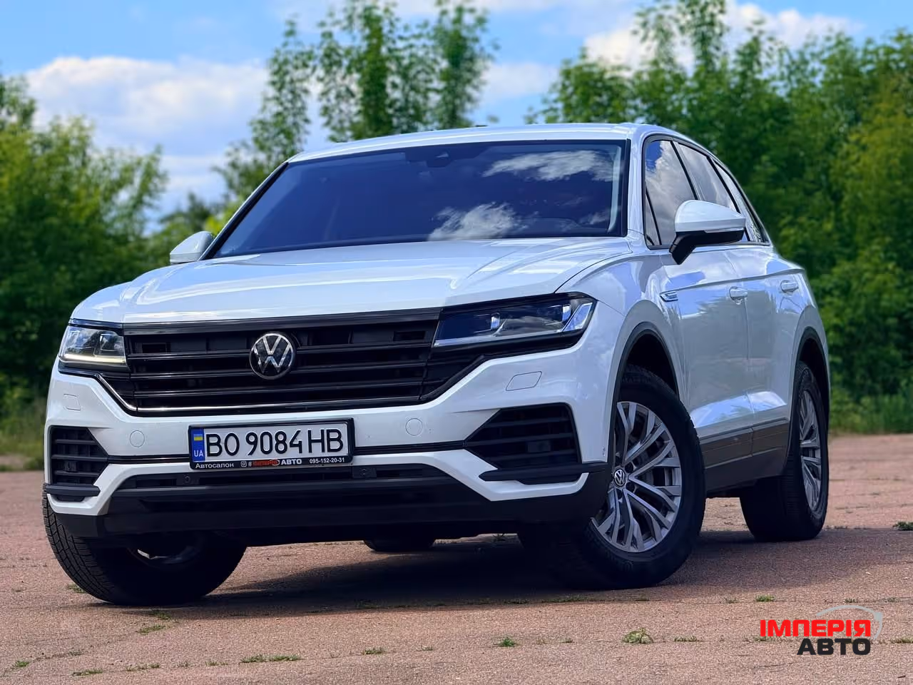 Volkswagen Touareg - фото 3