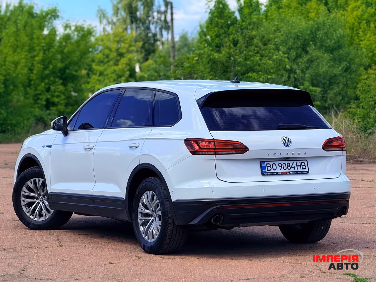 Volkswagen Touareg - фото 7