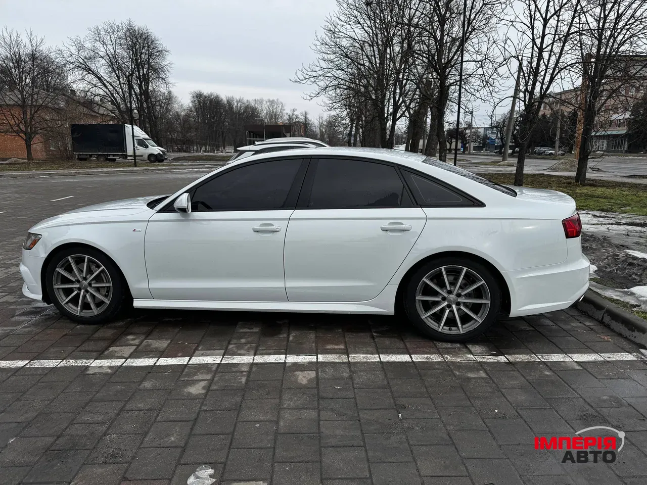 Audi A6 - фото 5