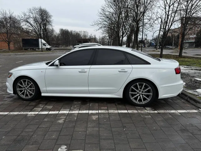 Audi A6 - фото 5