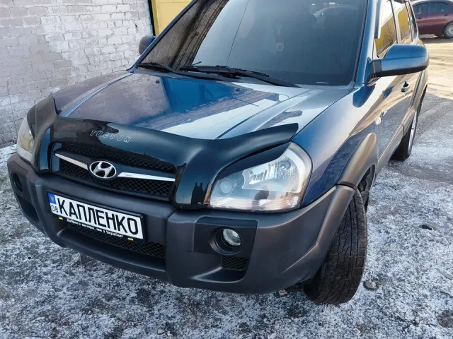 Hyundai Tucson - фото 1