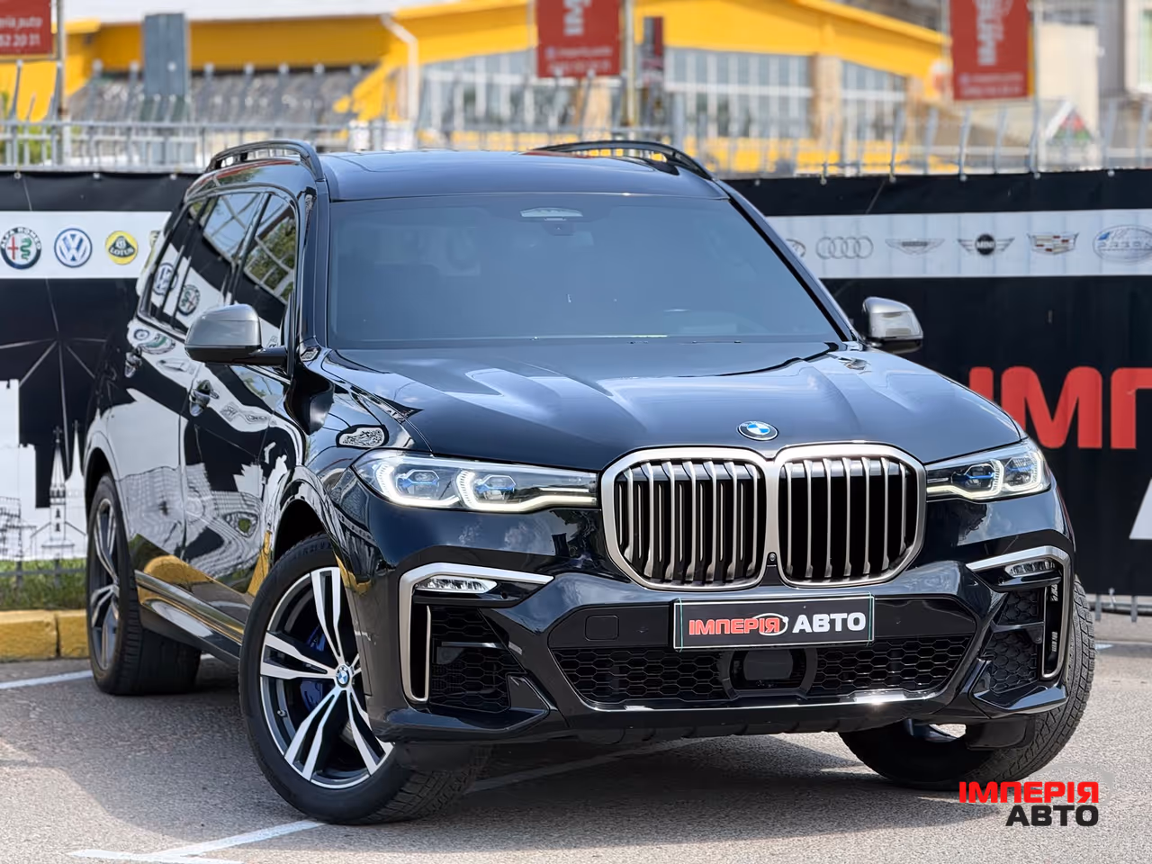 BMW X7 - фото 23