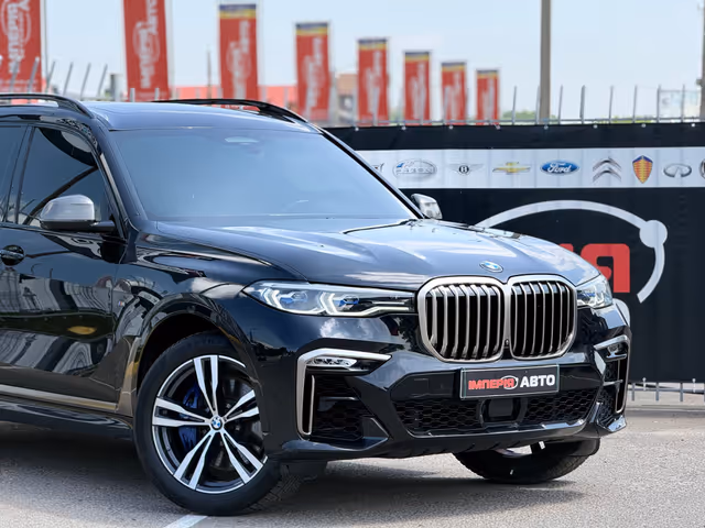 BMW X7 - фото 4