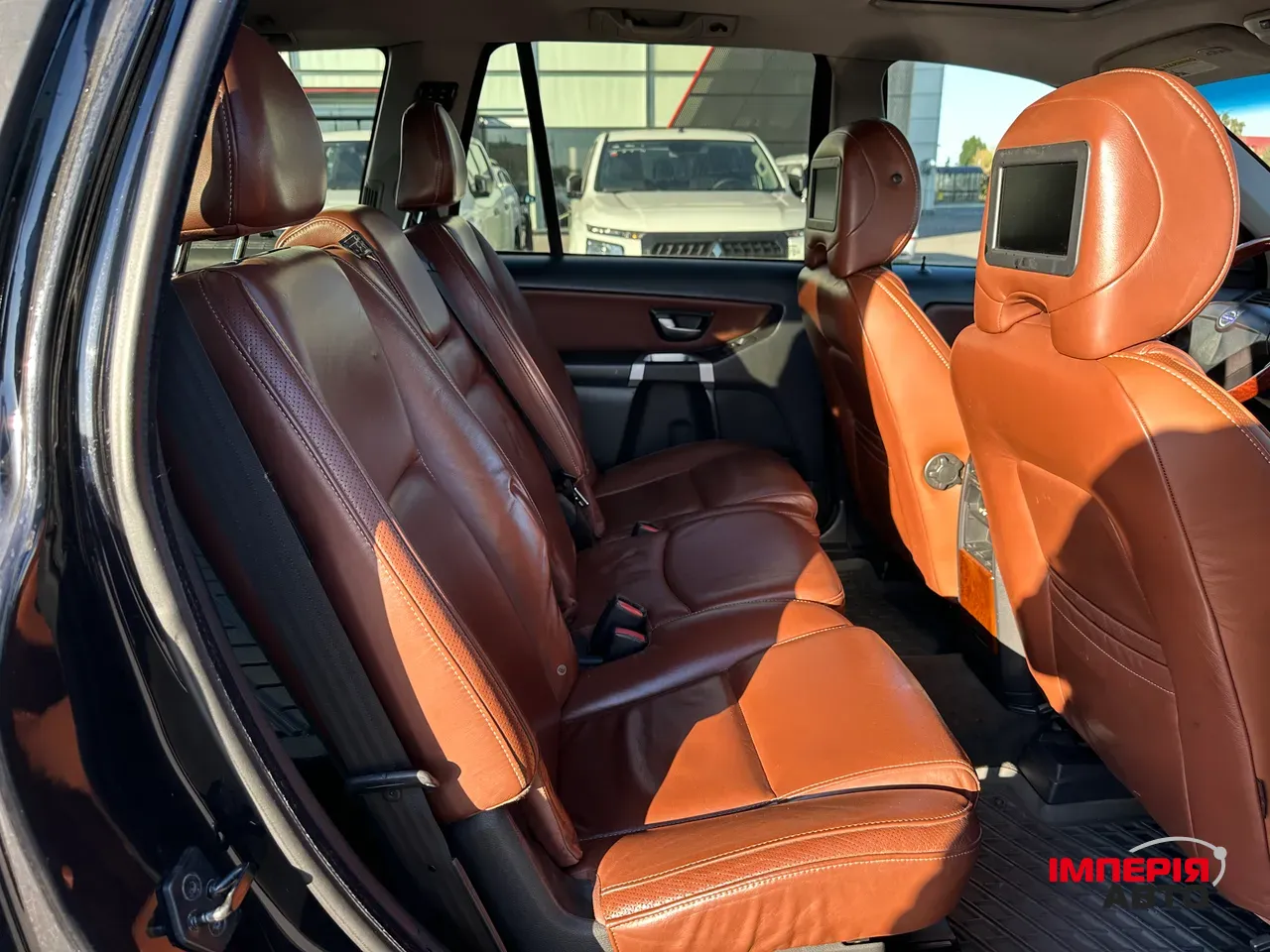 Volvo XC90 - фото 13