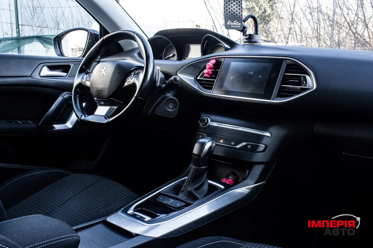 Peugeot 308 - фото 12