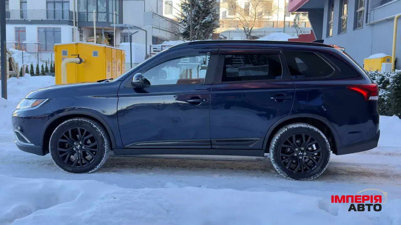 Mitsubishi Outlander - фото 7