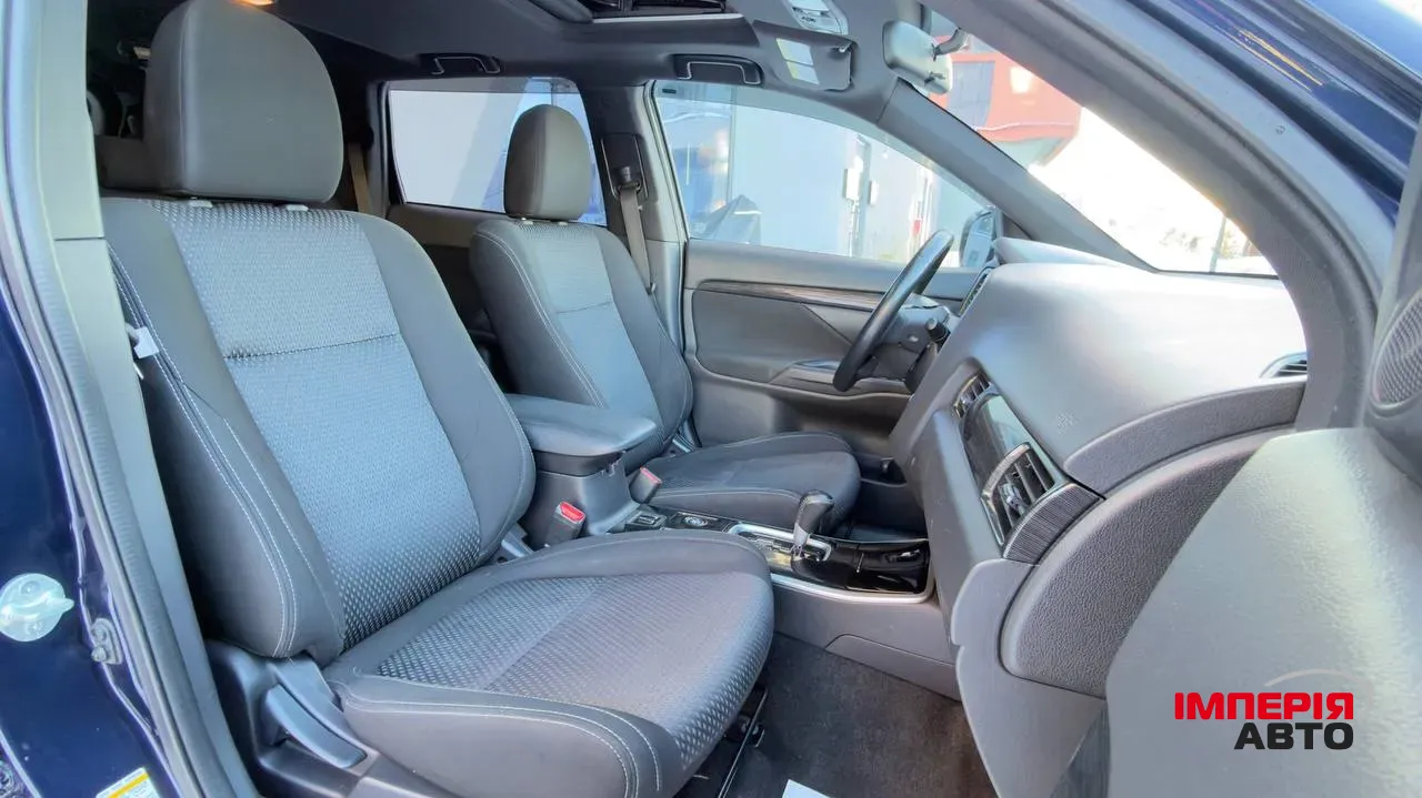 Mitsubishi Outlander - фото 35