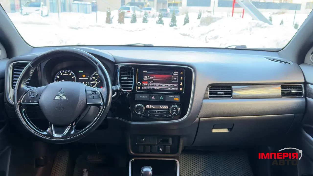 Mitsubishi Outlander - фото 27