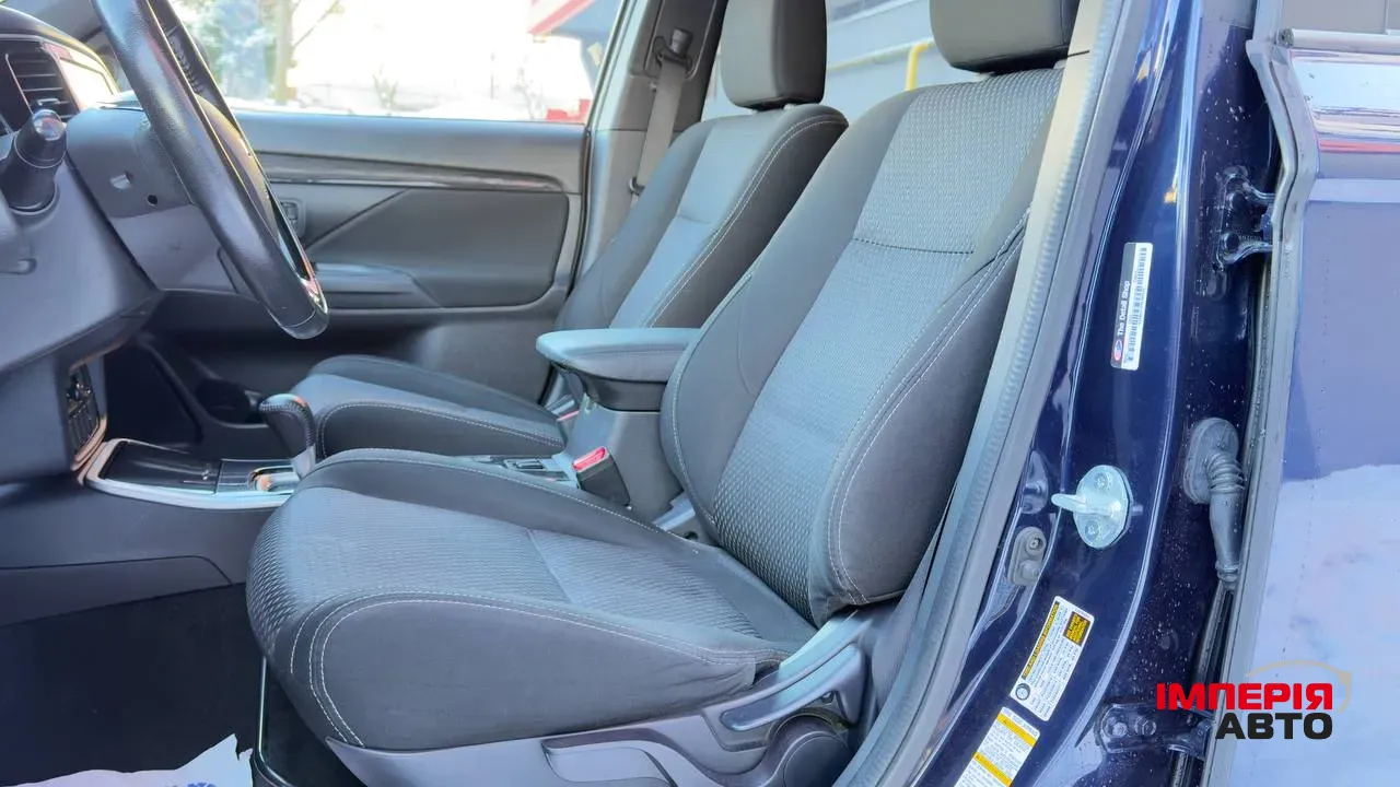 Mitsubishi Outlander - фото 18