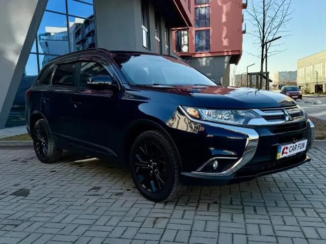 Mitsubishi Outlander - фото 2