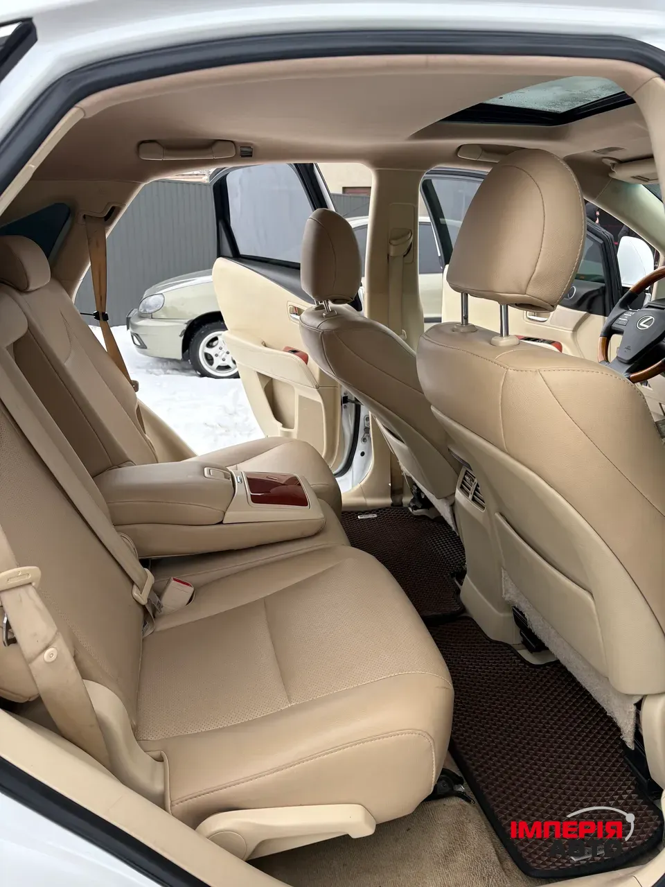 Lexus RX - фото 15