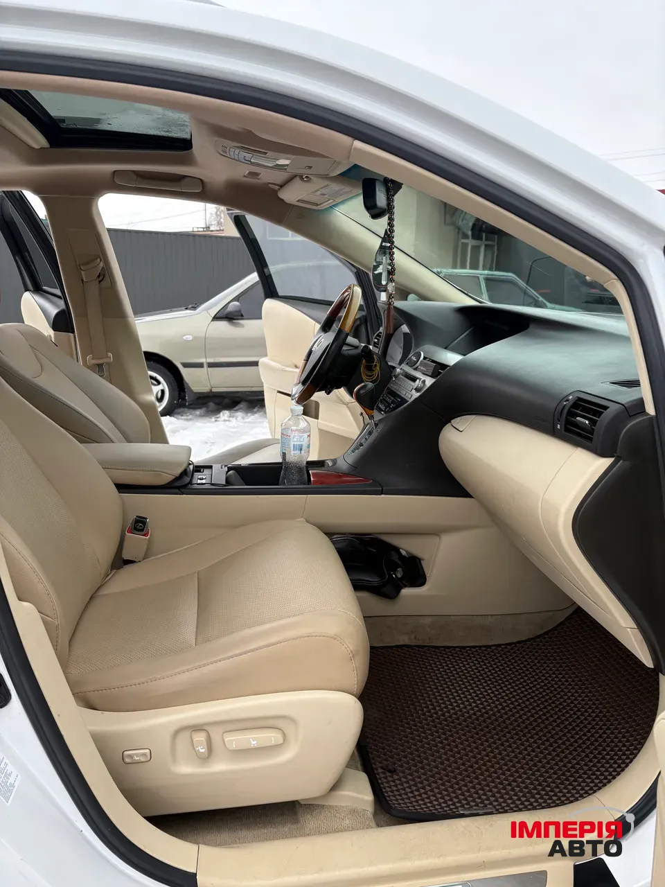 Lexus RX - фото 18