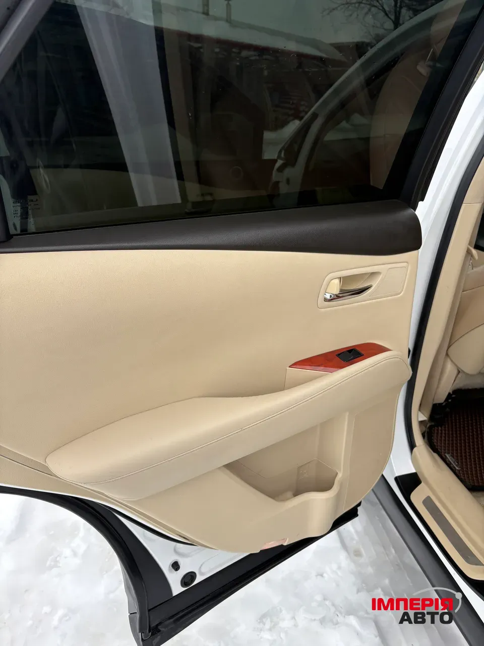 Lexus RX - фото 14