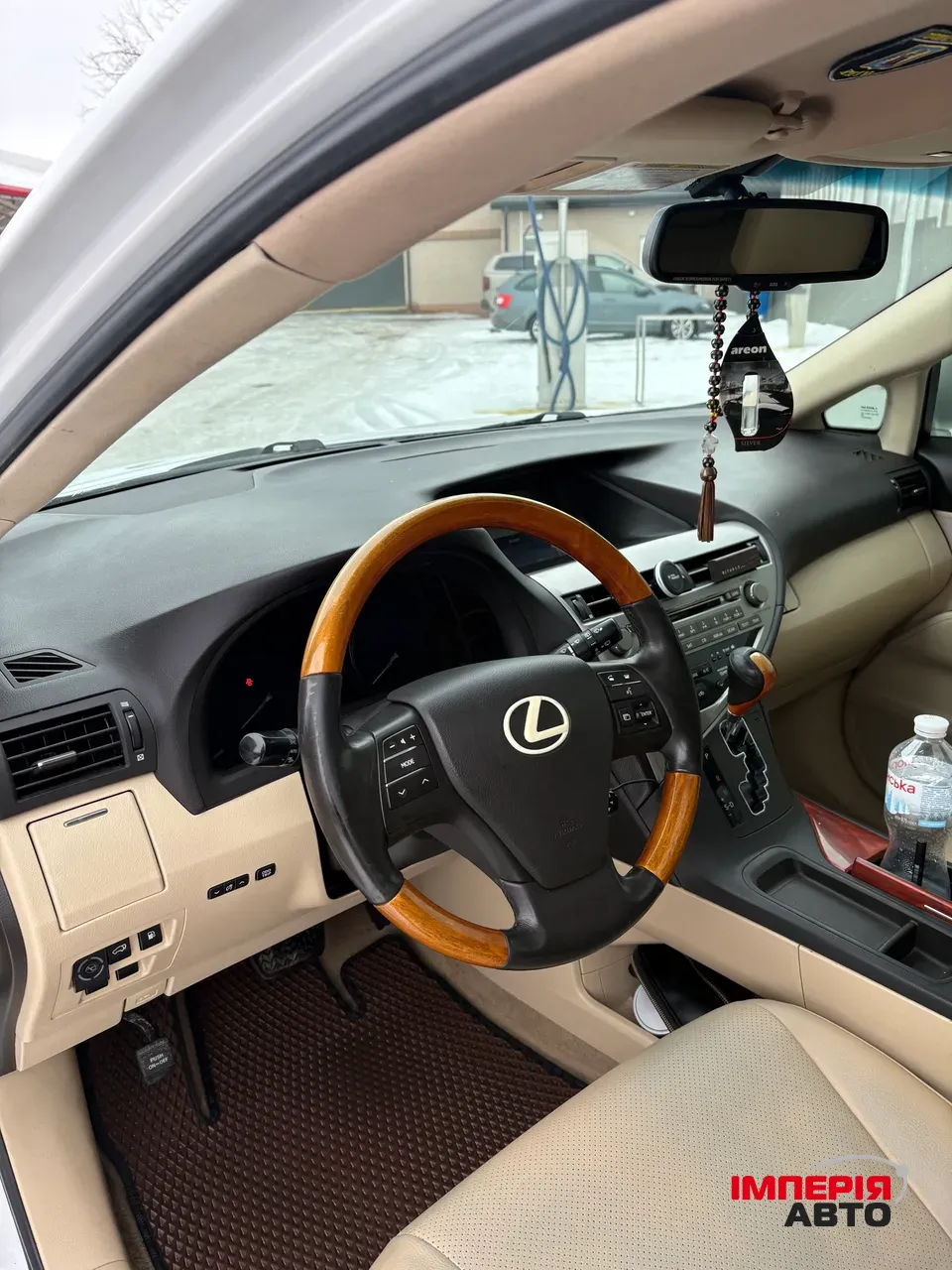 Lexus RX - фото 12