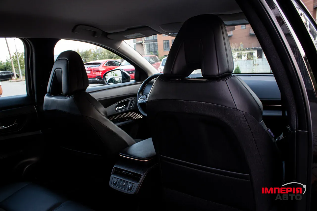 Nissan Ariya - фото 38