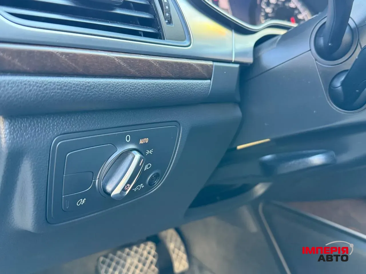 Audi A6 - фото 16