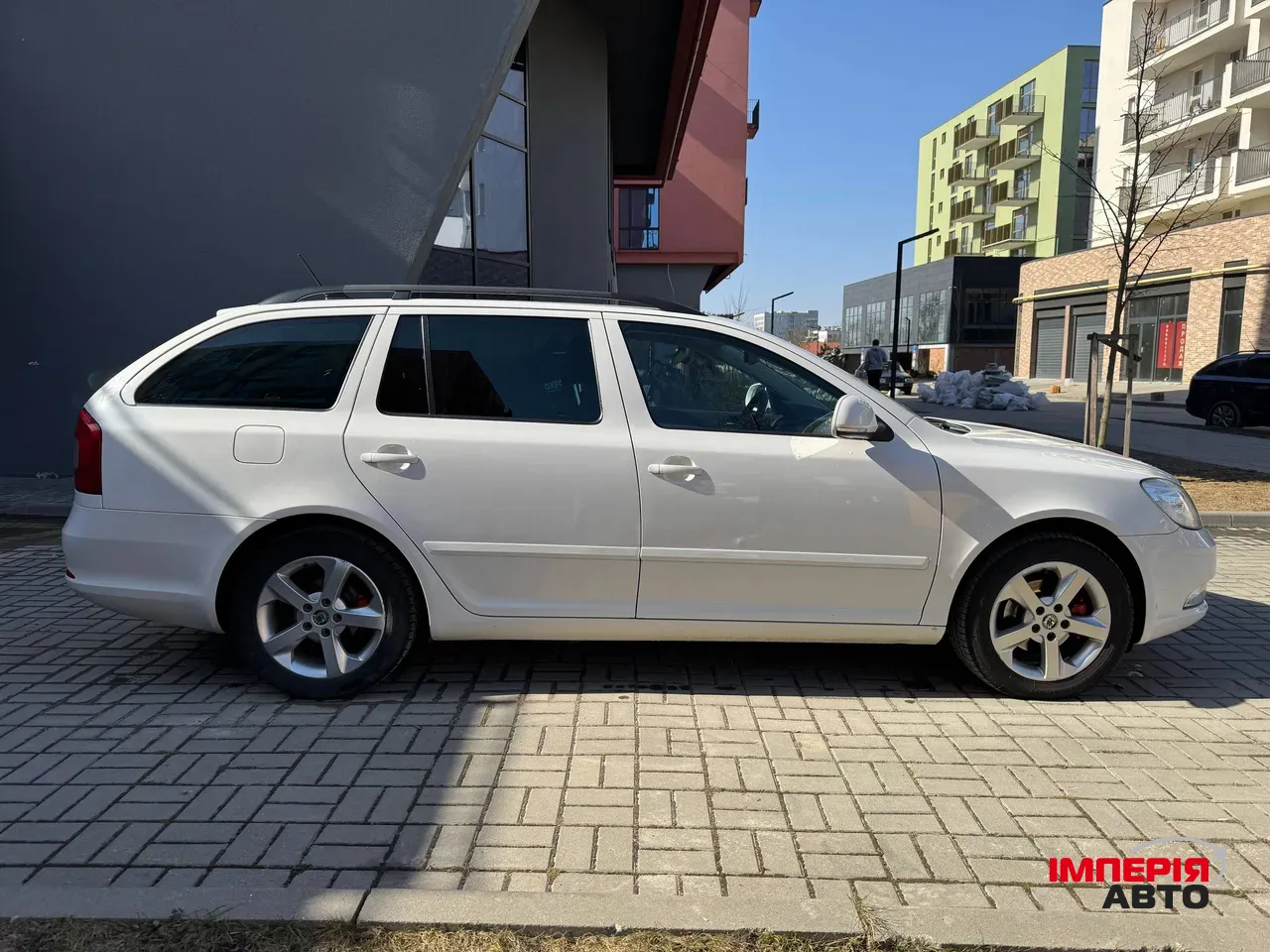 Skoda Octavia - фото 4