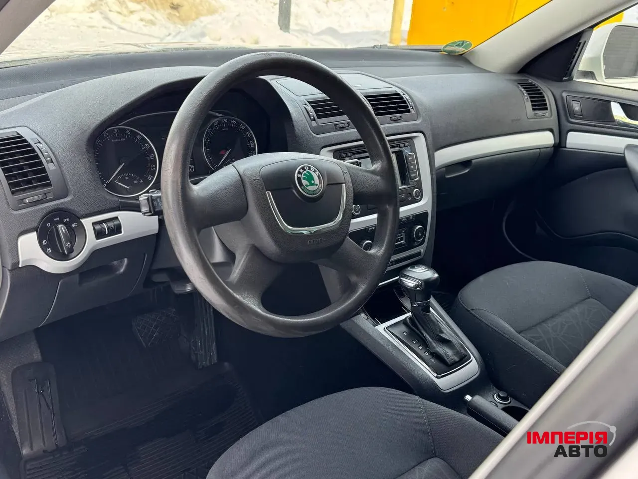 Skoda Octavia - фото 12