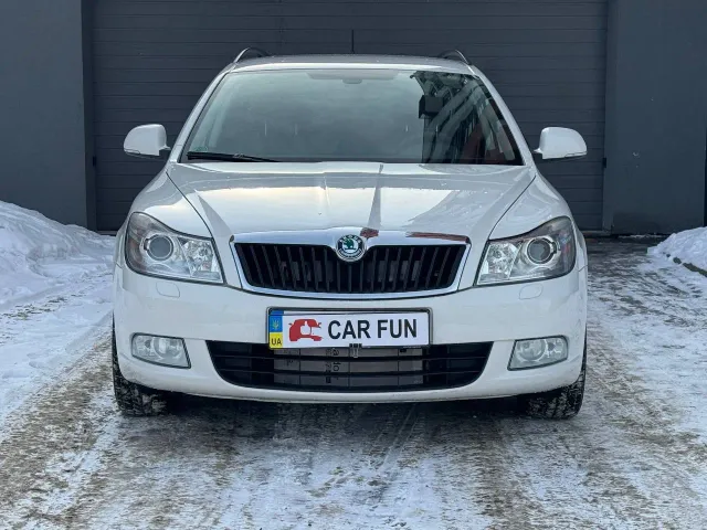 Skoda Octavia - фото 2