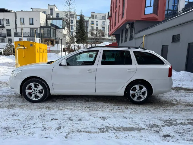 Skoda Octavia - фото 5