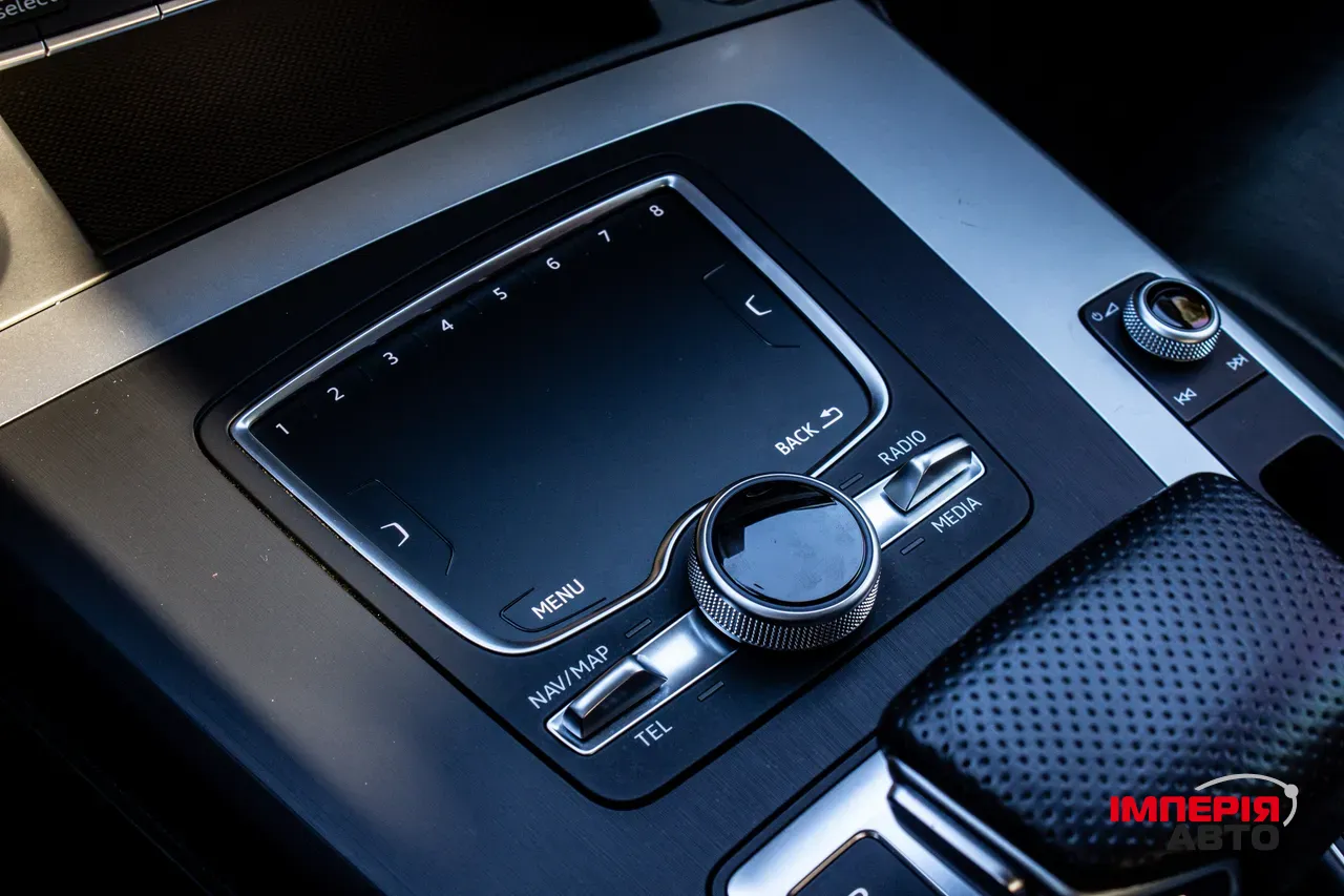 Audi Q5 - фото 24