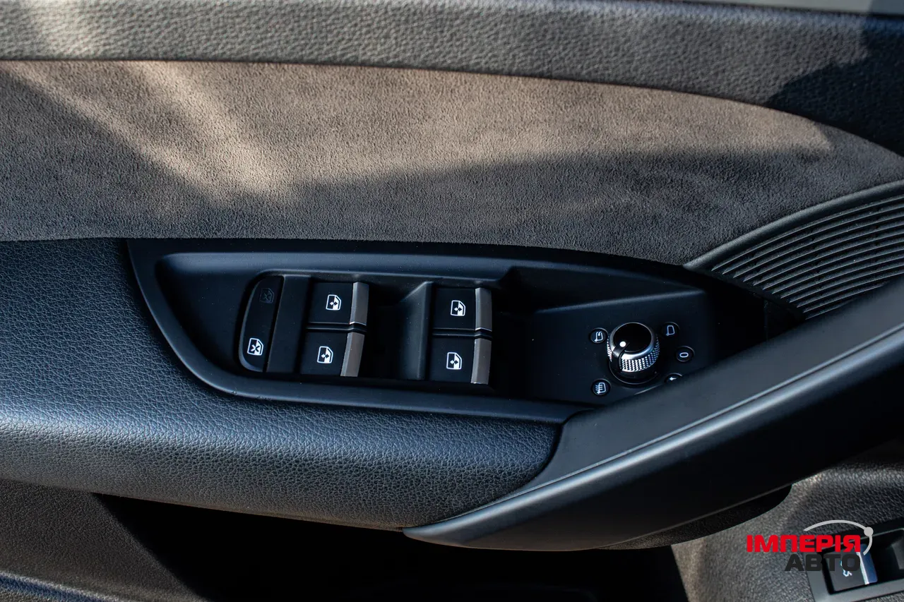 Audi Q5 - фото 28