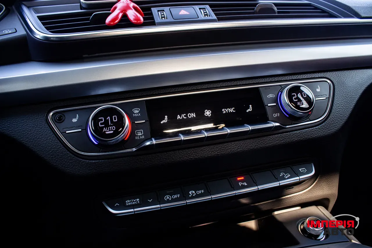 Audi Q5 - фото 17