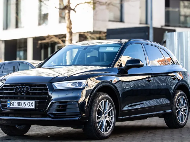 Audi Q5 - фото 3