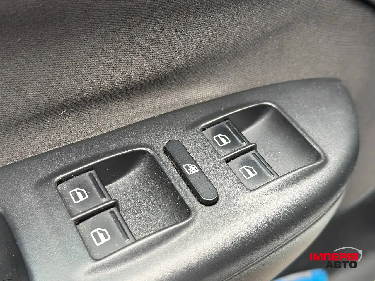 Skoda Octavia - фото 9