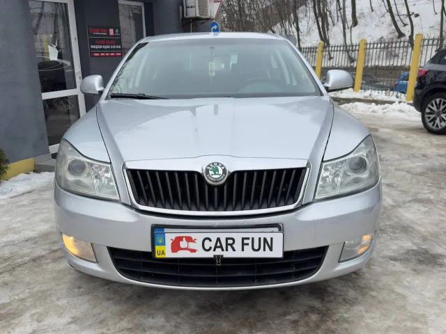 Skoda Octavia - фото 2