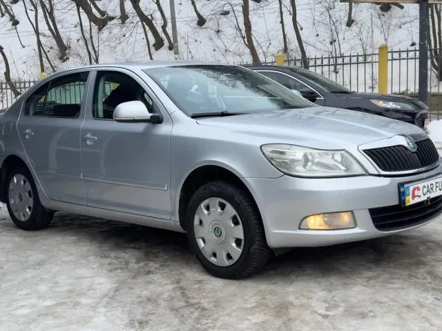 Skoda Octavia - фото 3