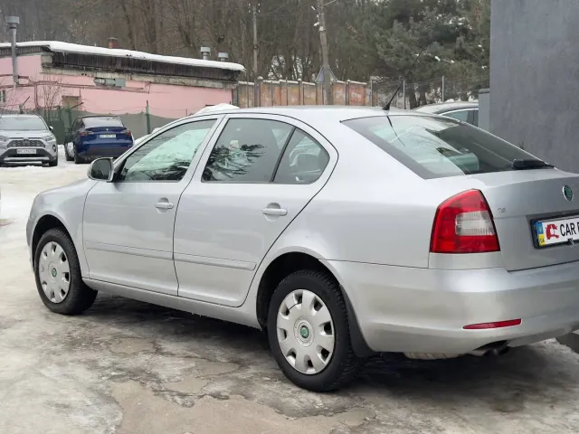 Skoda Octavia - фото 5
