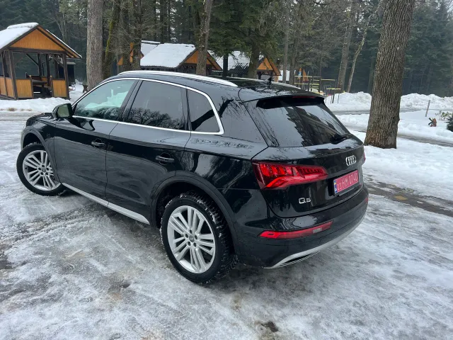 Audi Q5 - фото 5
