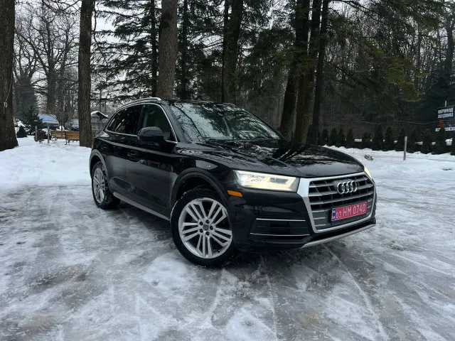 Audi Q5 - фото 1