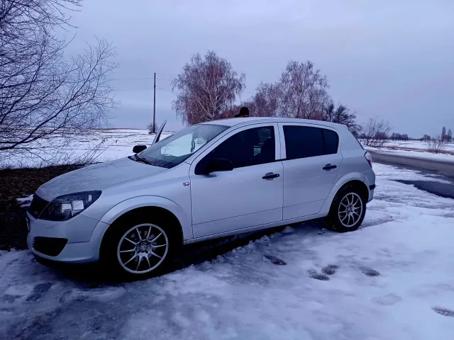 Opel Astra - фото 2