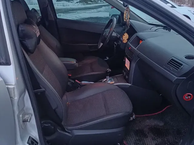 Opel Astra - фото 3