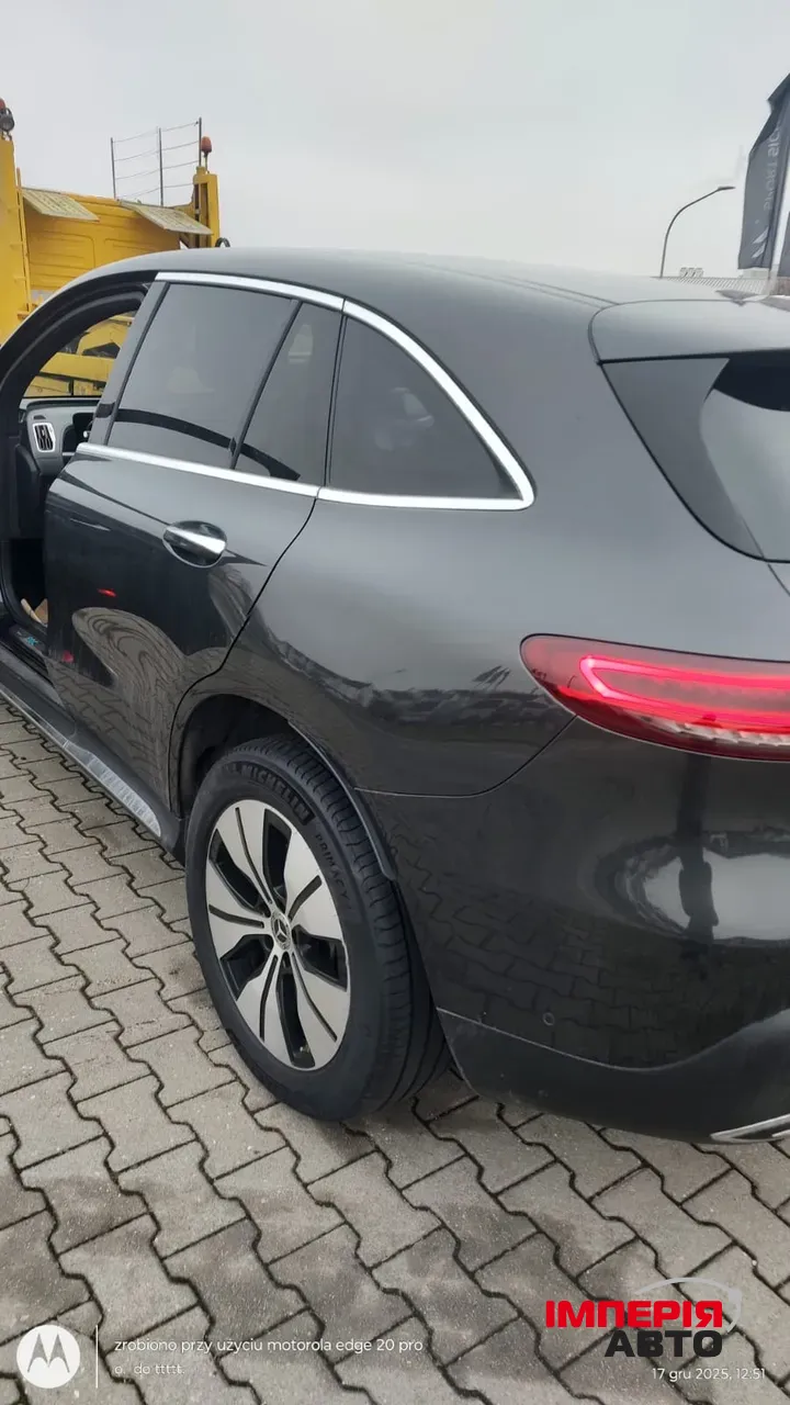 Mercedes-Benz EQC - фото 3