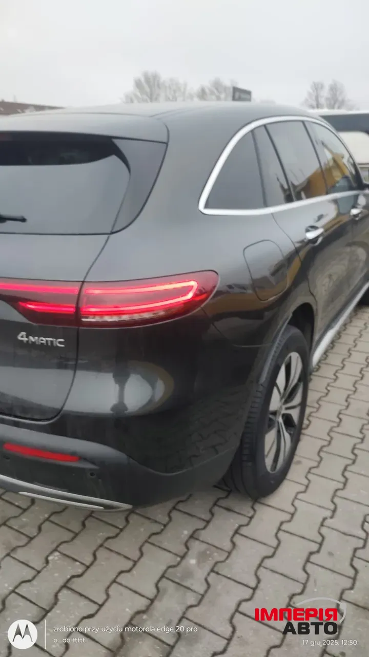 Mercedes-Benz EQC - фото 6