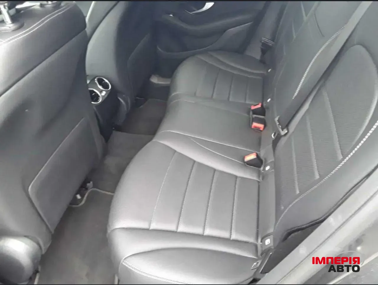 Mercedes-Benz EQC - фото 11