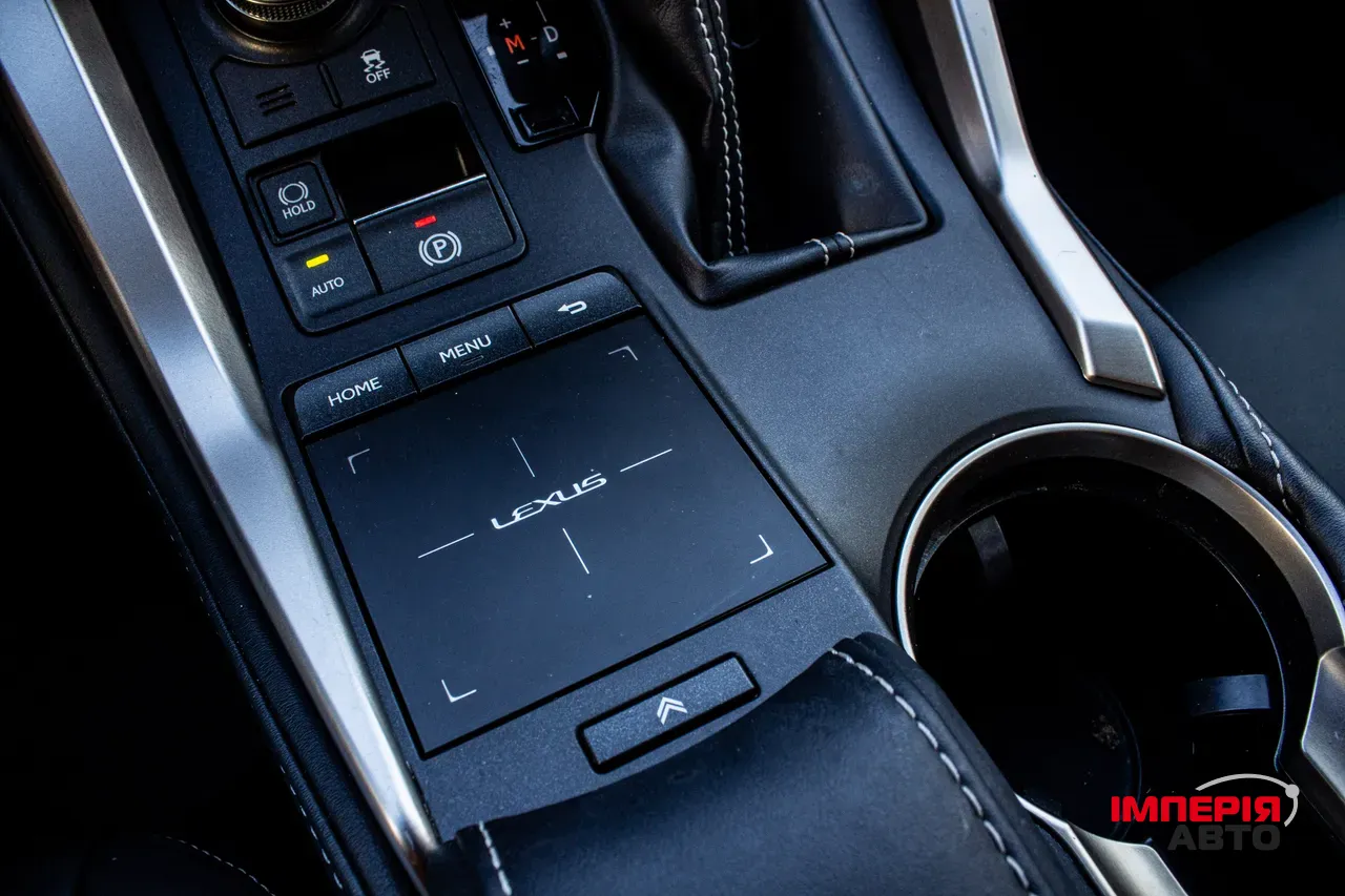 Lexus NX - фото 43