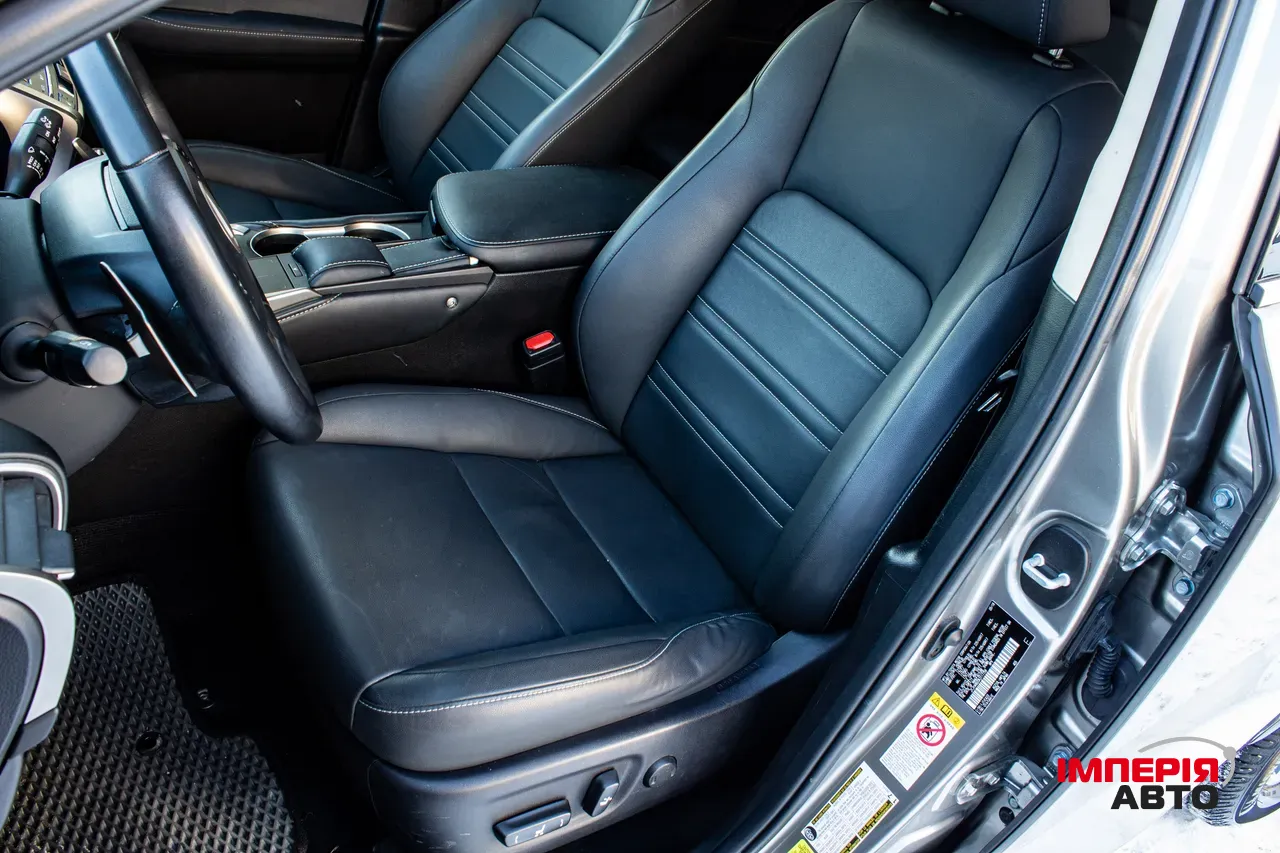 Lexus NX - фото 41