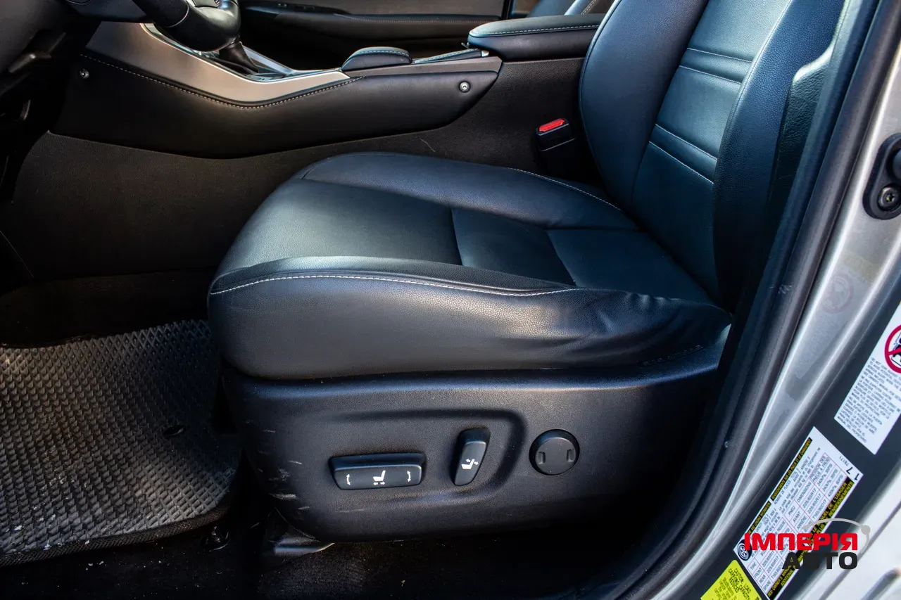 Lexus NX - фото 40