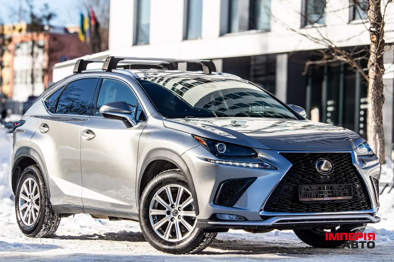 Lexus NX - фото 16