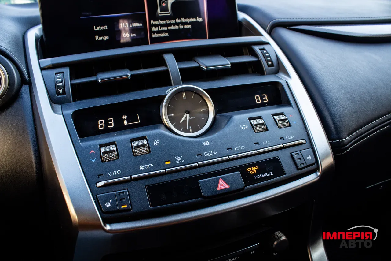 Lexus NX - фото 47