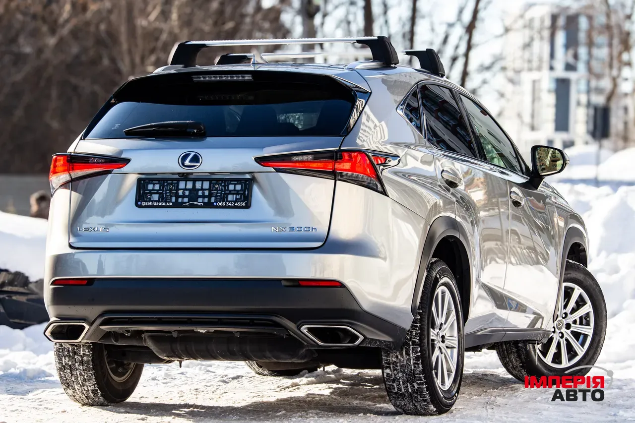 Lexus NX - фото 24