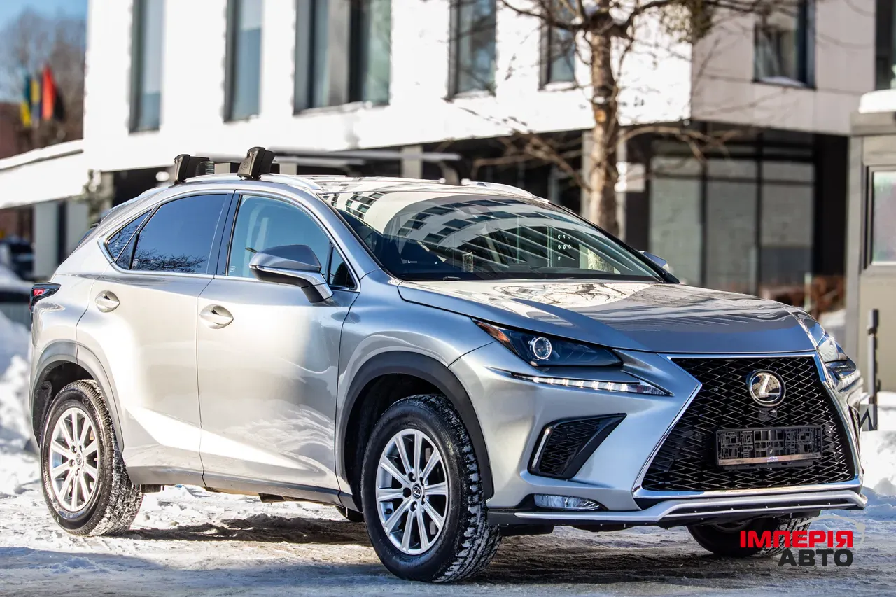 Lexus NX - фото 6